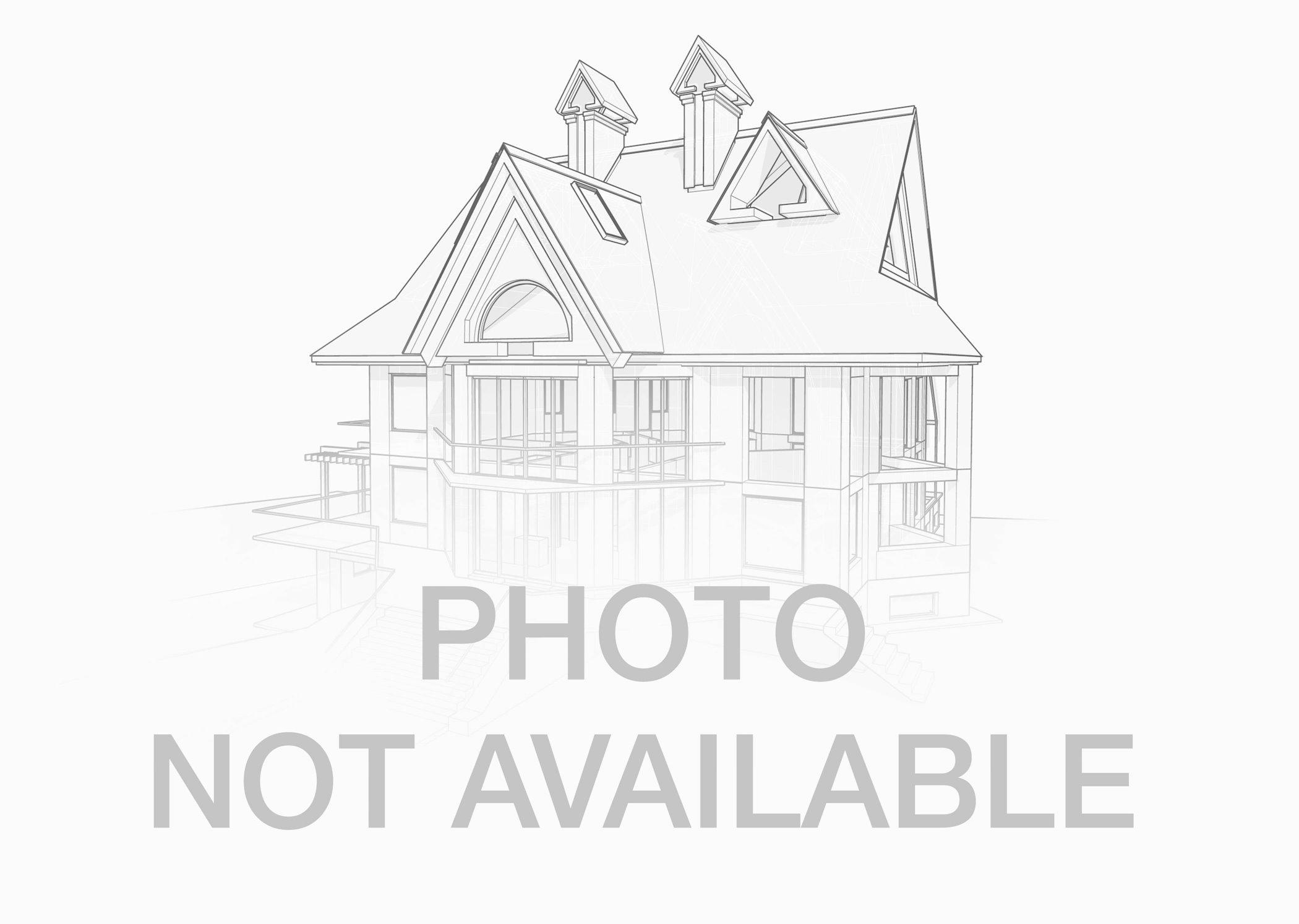 215 FULTON Avenue 